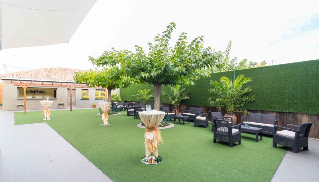 فندق El Patio La Almunia de Doña Godina المظهر الخارجي الصورة